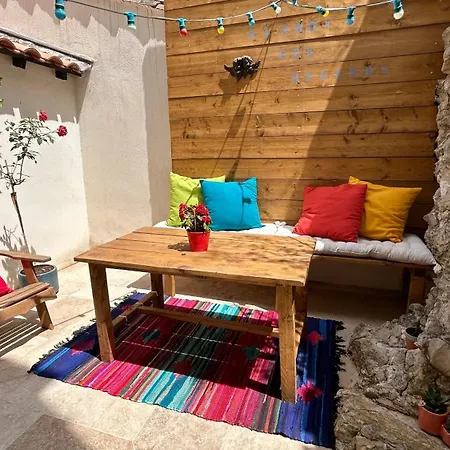 Apartment Loft Sauna Balneotherapie Beaucaire (Gard)